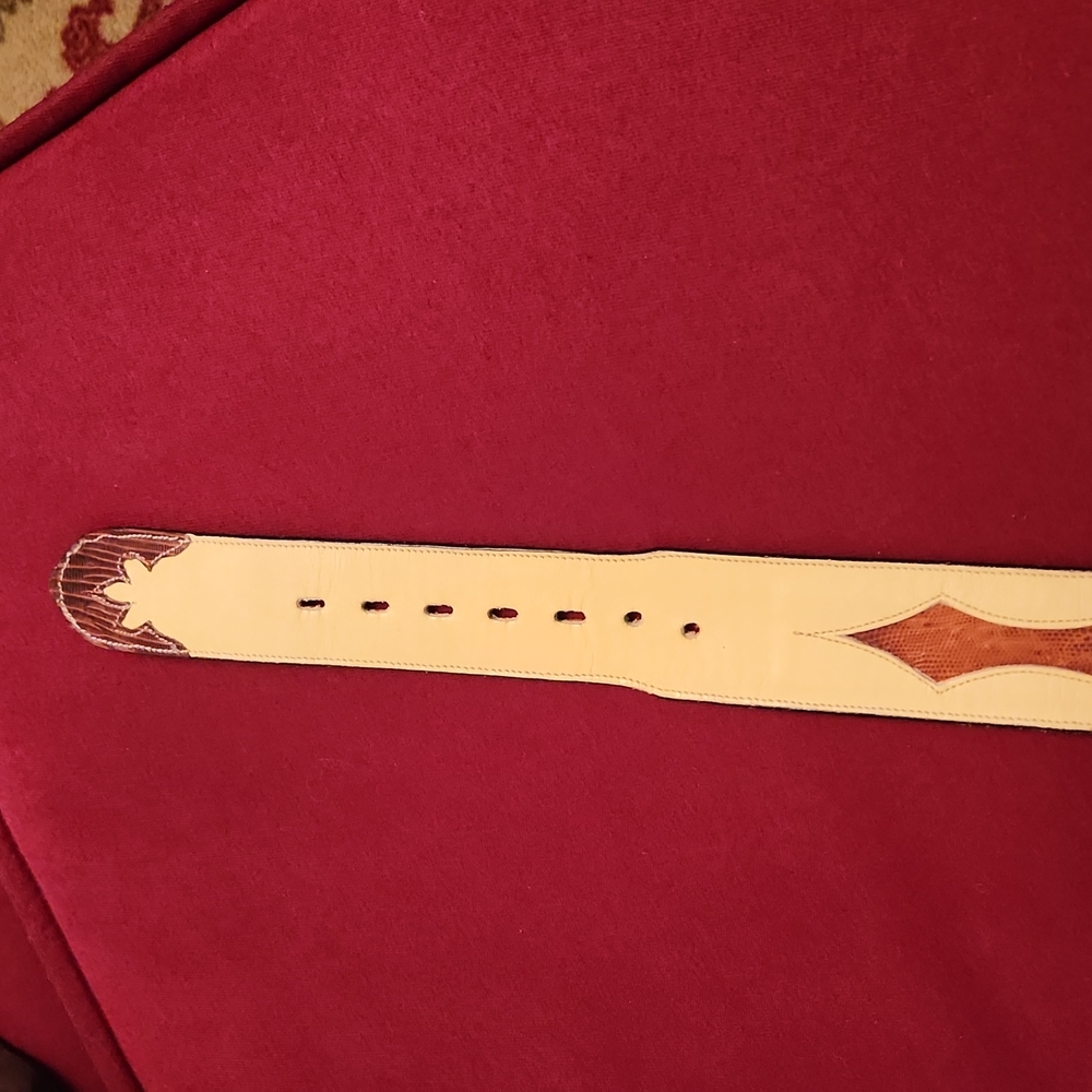 Belt - Picture 2 of 4